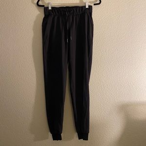 Lululemon On The Fly Jogger 28”
